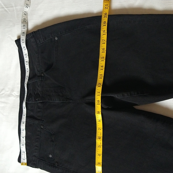 Torrid black high rise crop jeans size 14R - Picture 12 of 16